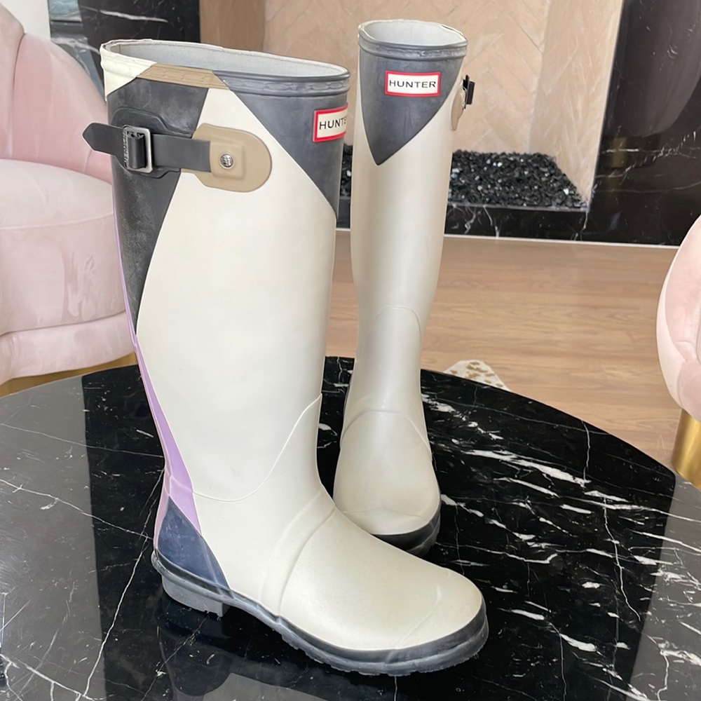 Hunter Tall Tain Boots. Size 9